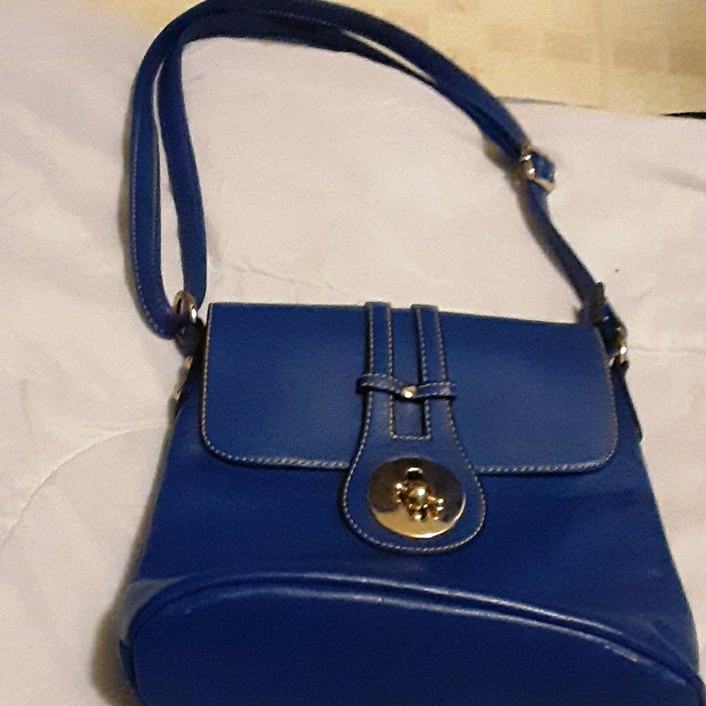 Navy blue over-the-shoulder purse